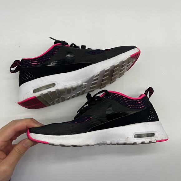 Nike Women's Athletic Shoes Size 6 US Black Pink - Picture 7 of 15